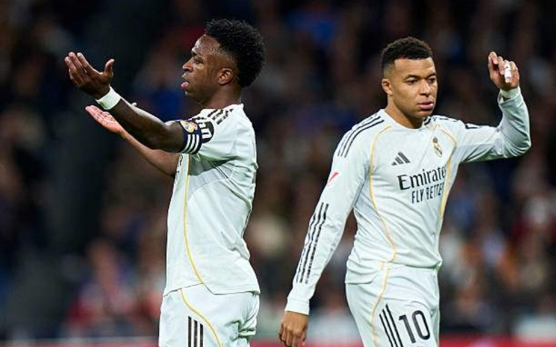 So sánh phong cách thi đấu giữa Kylian Mbappe và Vinicius